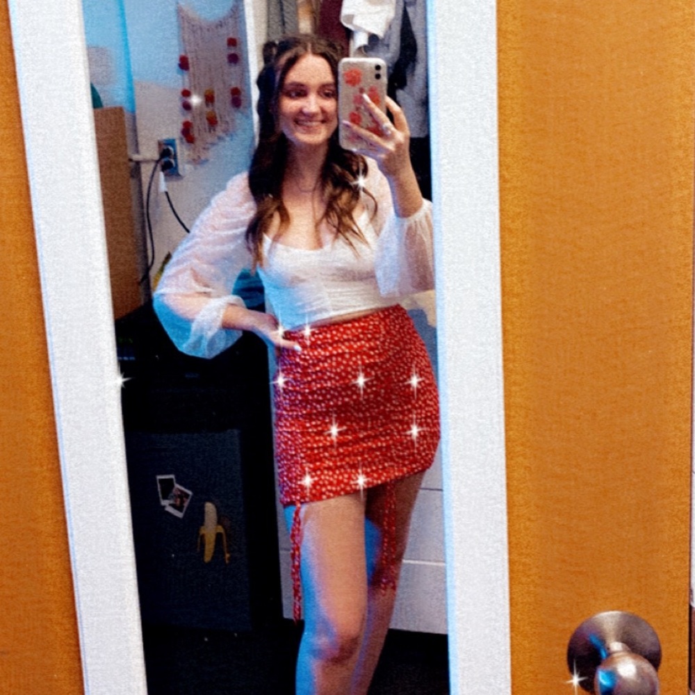 Meet your Posher, Nicole